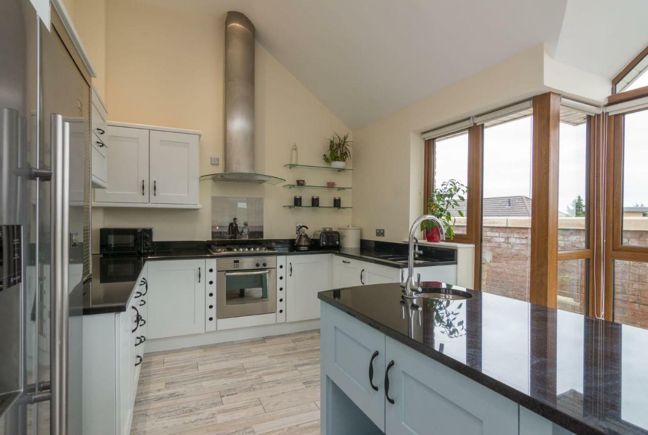 Penthouse, Park Royal Apartments, 841 Lisburn Road Apartment Belfast