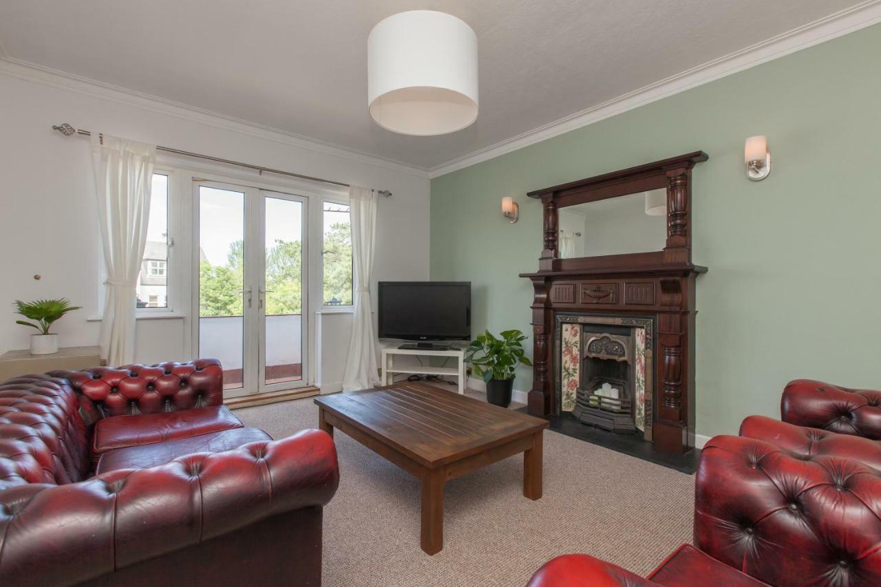 Knockhill Court *