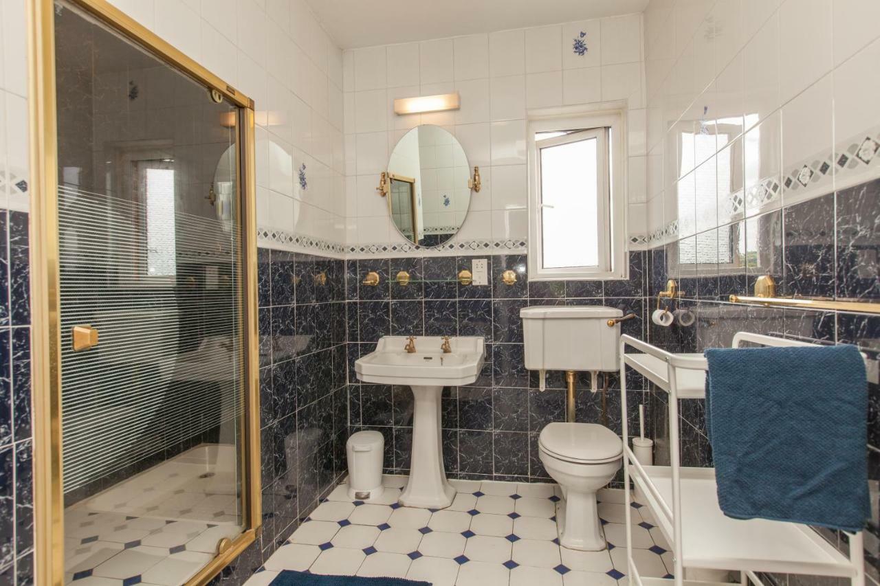 Apartment Knockhill Court *