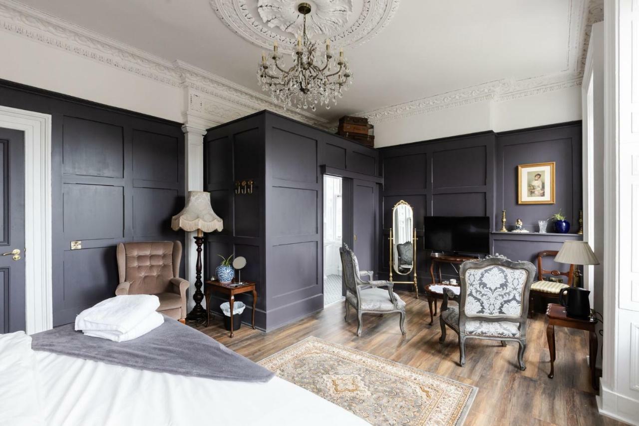 Bed & Breakfast The Warren Belfast
