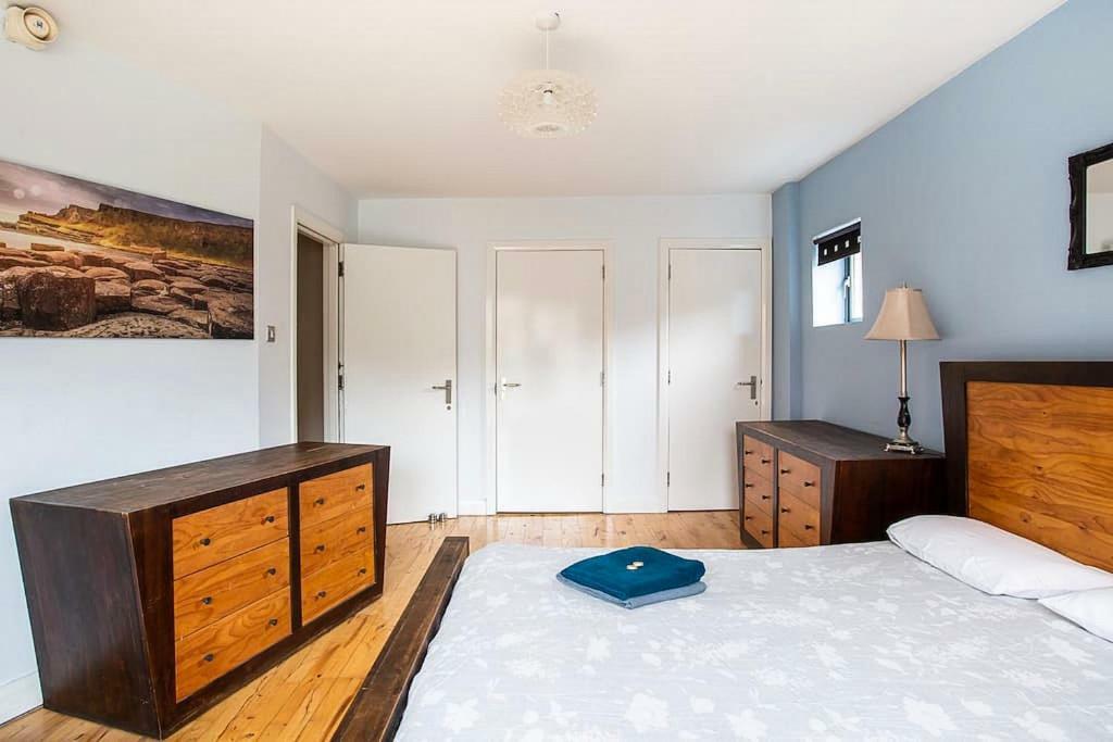 Spacious Centre Duplex *