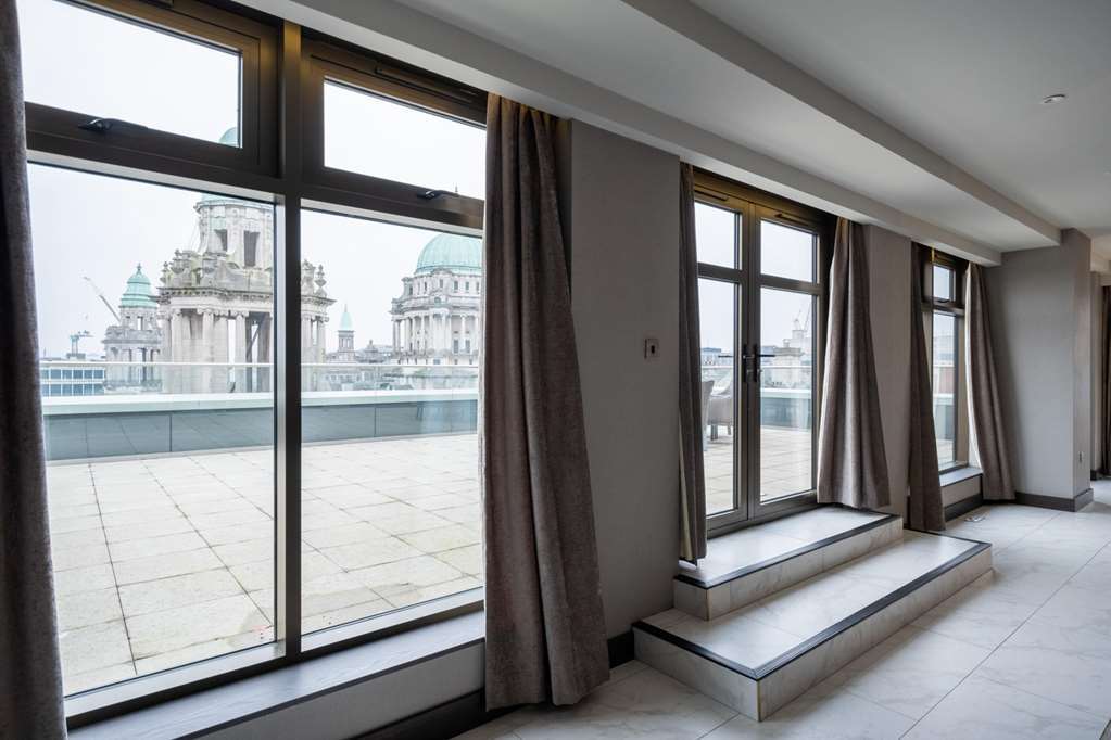 Hotel Square 4*