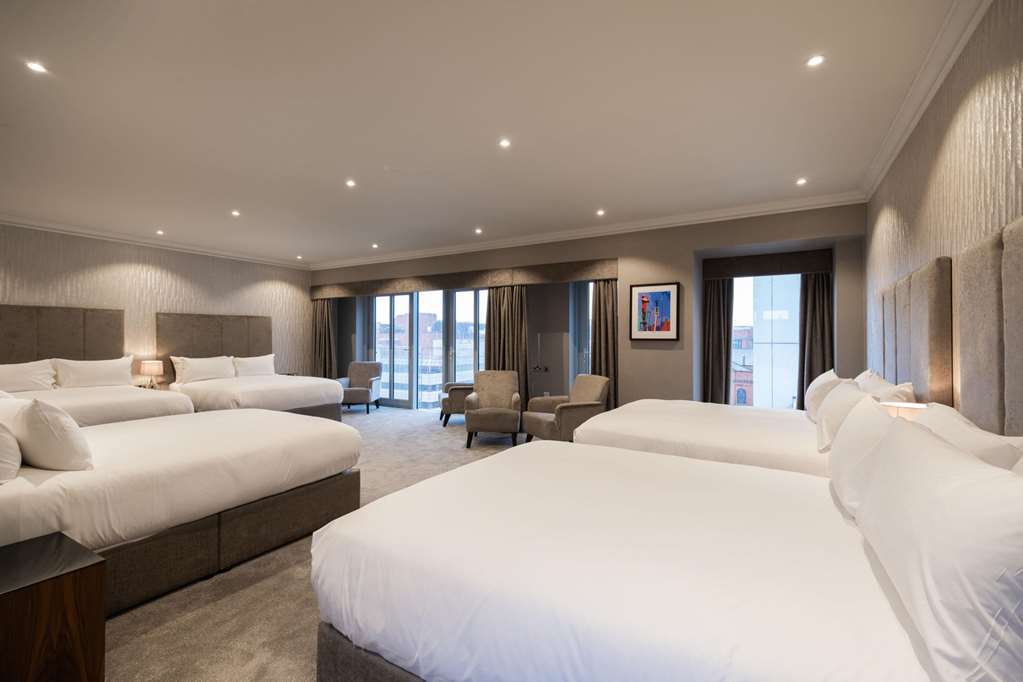Square Hotel 4*