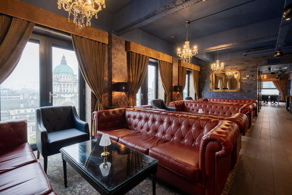 Square Hotel 4*